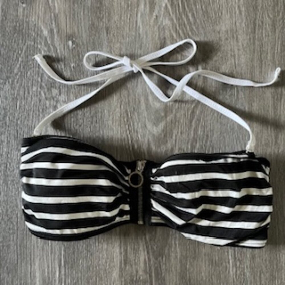 🧡3/15 Michael Kors Black White Striped Bikini Top Women's M